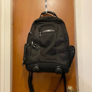 Port Electronic/laptop business or student Backpack with green light for dark